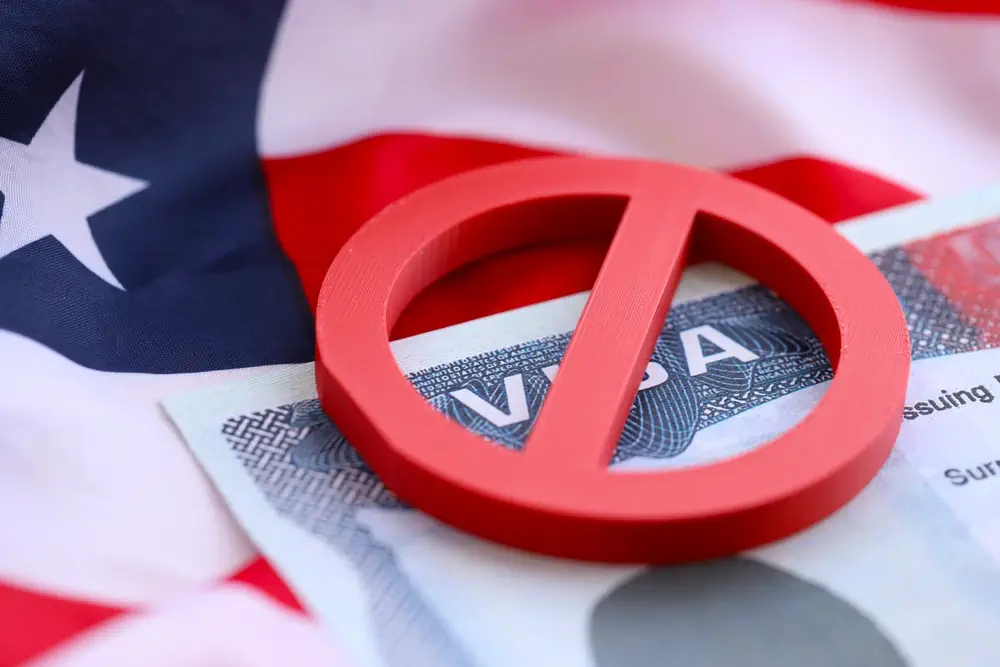 Visto Americano Negado: Entenda o Motivo e o Que Fazer em Seguida visto americano negado